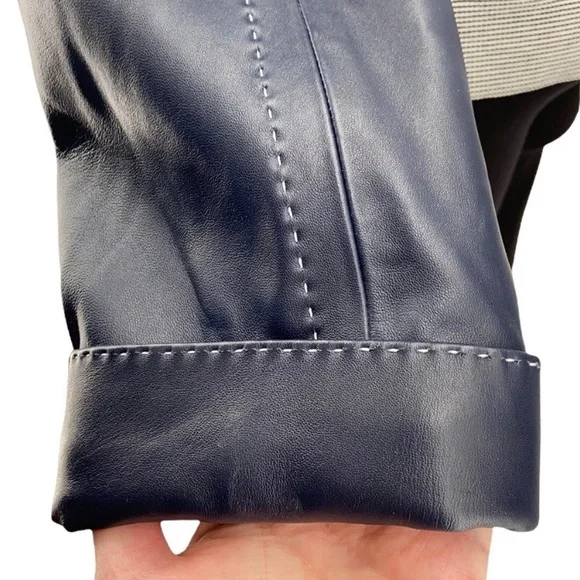 St. John XL blue leather jacket with pockets. Button front - Picture 3 of 11